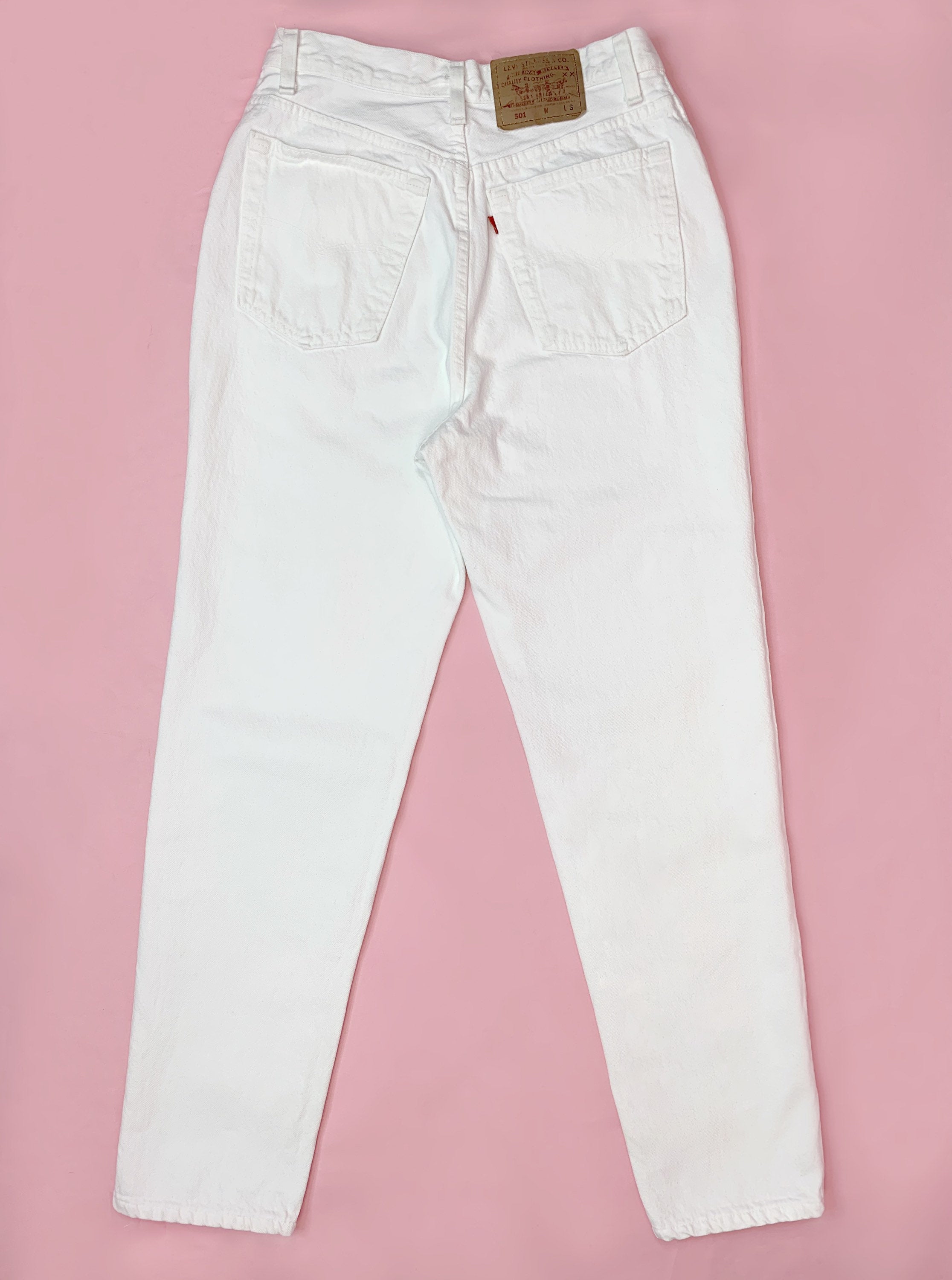 White Vintage Levis High Waisted 501 Button Fly Tapered Leg Jeans | Size 13