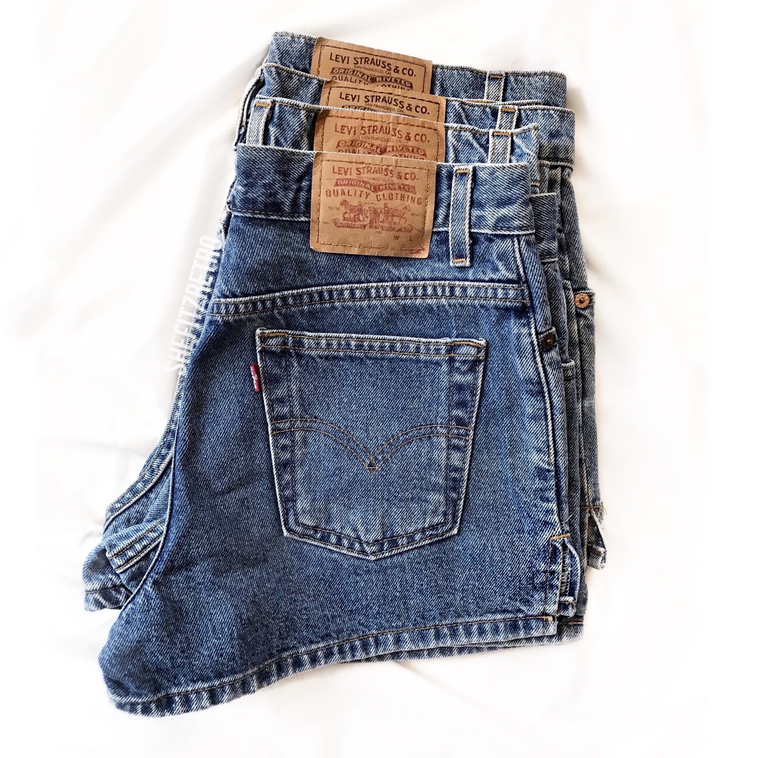 90's Mid Rise Vintage Levis Shorts
