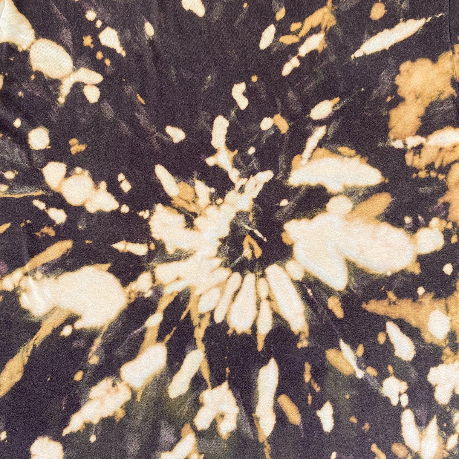 Bleached Journey T-shirt Size M