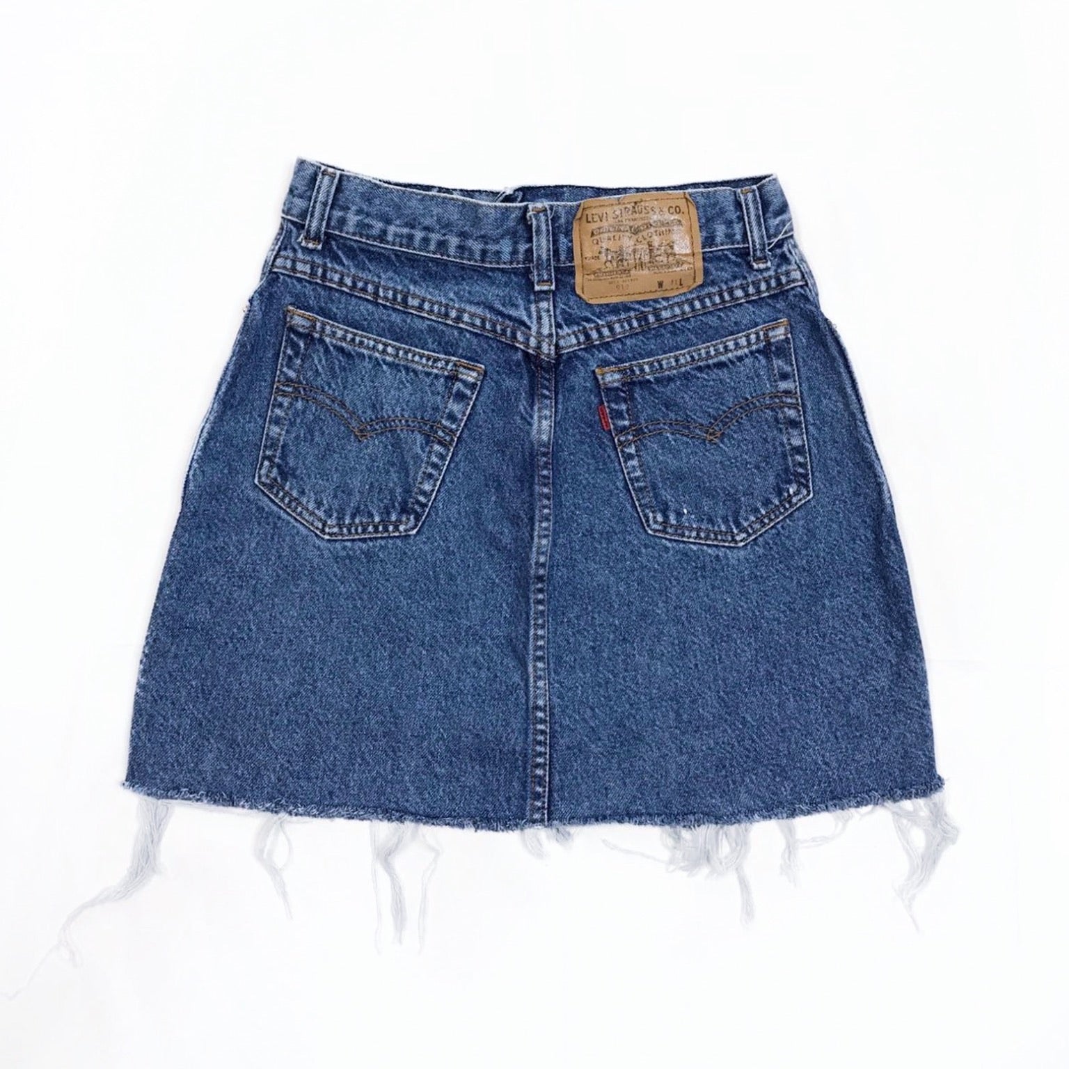 Dark Wash Vintage High Waisted Levis Distressed Mini Denim Skirt Size 25